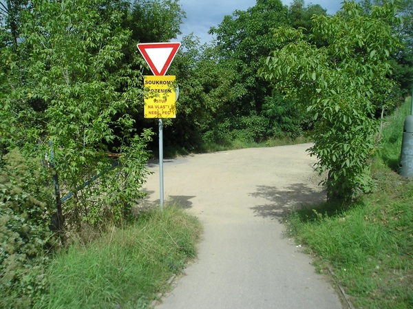 The photo for A22: Blátivá cesta poblíž Vrbovy.
